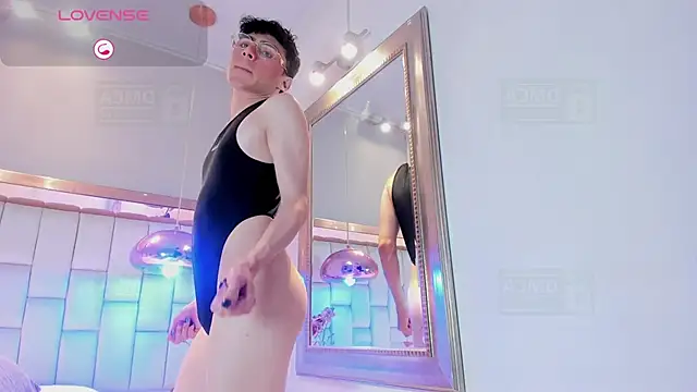 Sebastian Collins  online show from February 17, 2026, 9:23 pm