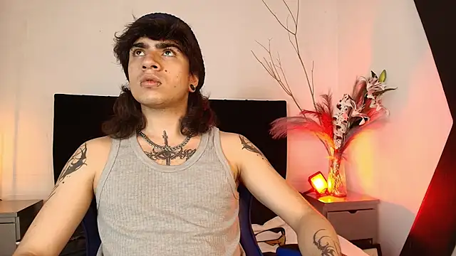 Axell Kussh online show from April 23, 2026, 3:46 am