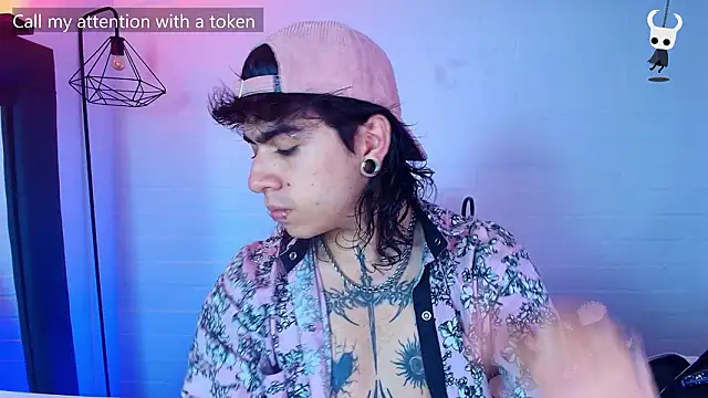 Axell Kussh online show from March 7, 2026, 3:13 am