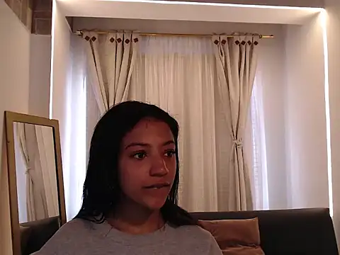 Snapshot of Scarleet_miaa chatting on June 5, 2026, 7:30 pm Scarleet miaa online show from June 5, 2026, 7:30 pm