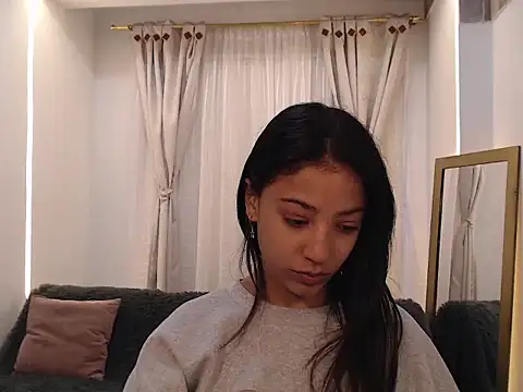 Snapshot of Scarleet_miaa chatting on May 13, 2026, 9:22 pm Scarleet miaa online show from May 13, 2026, 9:22 pm