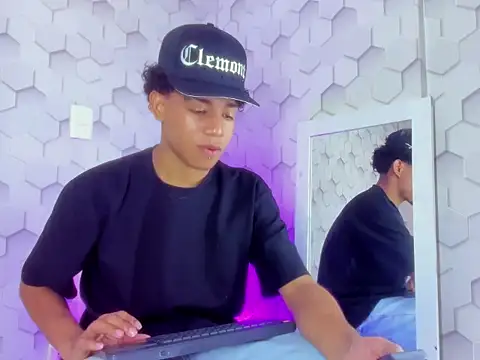 Snapshot of 777_dmz_ chatting on February 10, 2026, 1:26 am 777 dmz online show from February 10, 2026, 1:26 am