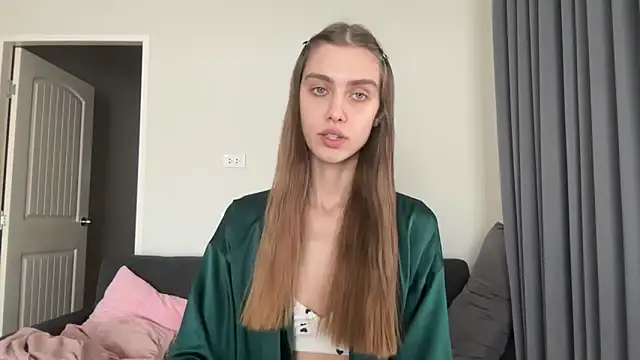 Snapshot of SonyaSweety chatting on February 23, 2026, 2:57 am SonyaSweety online show from February 23, 2026, 2:57 am