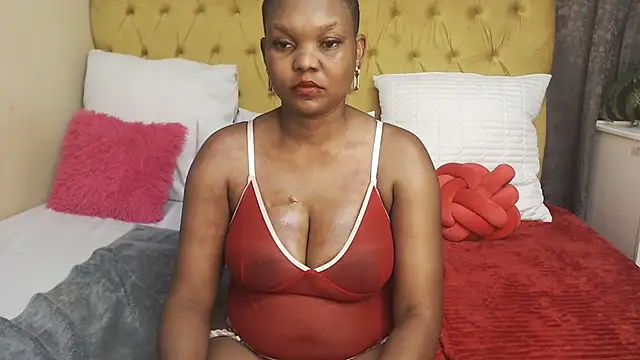 Snapshot of CrystalMelaninXX chatting on June 9, 2026, 4:41 pm CrystalMelaninXX online show from June 9, 2026, 4:41 pm