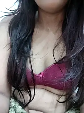 Moody-girl1 online show from February 18, 2026, 4:43 am