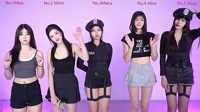 Snapshot of Velvet-girl chatting on February 9, 2026, 10:13 am Velvet-girl online show from February 9, 2026, 10:13 am