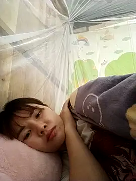 Snapshot of Loyalty-love chatting on February 12, 2026, 1:11 pm Loyalty-love online show from February 12, 2026, 1:11 pm