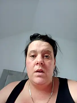 louisa36 online show from February 19, 2026, 2:47 pm