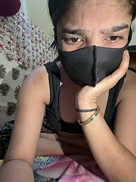 Cutedesigirl online show from June 10, 2026, 7:26 pm