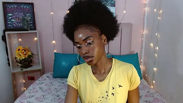 charlothcameronrs707 online show from March 24, 2026, 12:38 pm