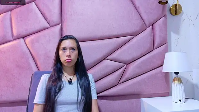 kimberlypink  online show from February 10, 2026, 11:20 am