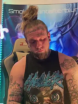 Snapshot of Smokebluntafterblunt chatting on February 16, 2026, 2:21 am Smokebluntafterblunt online show from February 16, 2026, 2:21 am