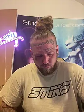 Smokebluntafterblunt online show from June 11, 2026, 10:01 am