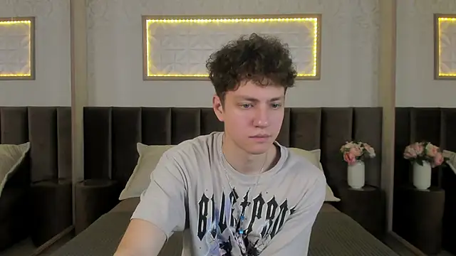 Snapshot of StefanBev chatting on February 27, 2026, 7:57 pm StefanBev online show from February 27, 2026, 7:57 pm