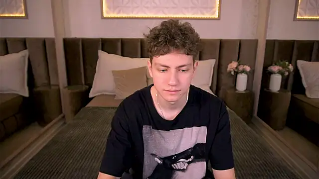 Snapshot of StefanBev chatting on February 12, 2026, 7:46 pm StefanBev online show from February 12, 2026, 7:46 pm