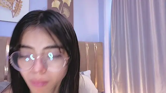 Snapshot of Mia_Naive chatting on June 17, 2026, 12:04 pm Mia Naive online show from June 17, 2026, 12:04 pm
