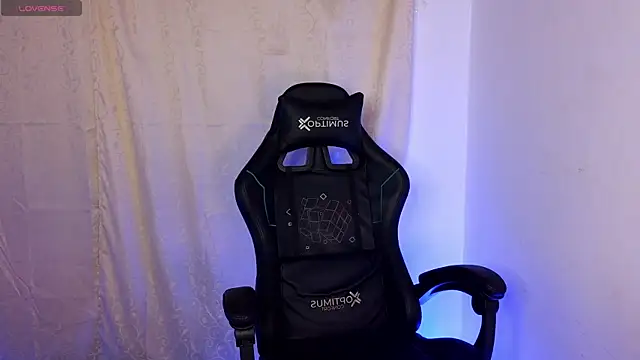  Yourdoll online show from April 15, 2026, 7:51 pm