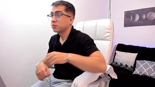 Tommas Jhonson online show from March 2, 2026, 11:55 pm