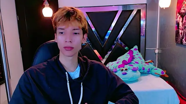 Liam Green1 online show from February 10, 2026, 11:53 am