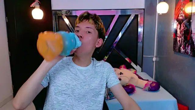 Liam Green1 online show from February 27, 2026, 7:46 pm