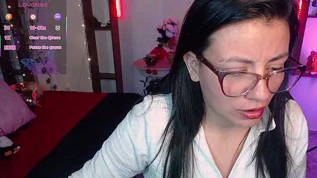 QueenRose94 online show from March 10, 2026, 12:42 pm