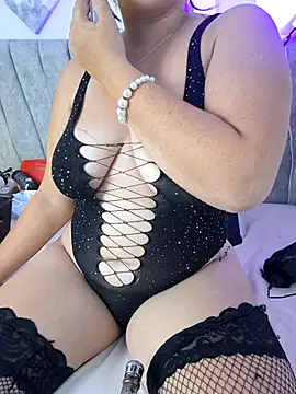 Wild lilhyy online show from May 17, 2026, 11:49 pm