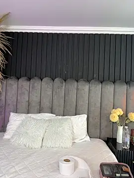 Nanda vixen  online show from February 21, 2026, 8:33 pm