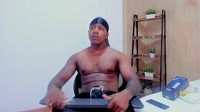 LuccianoDaytona online show from February 20, 2026, 8:00 pm