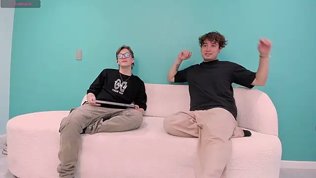 close friends online show from July 15, 2026, 2:24 pm