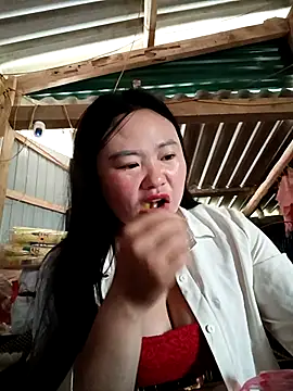 lisn-cute online show from April 3, 2026, 12:28 am