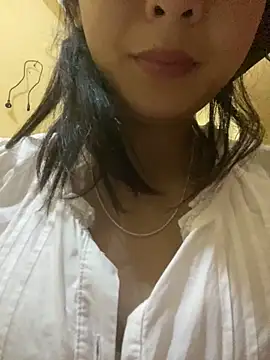 tenten110 online show from March 19, 2026, 3:23 pm