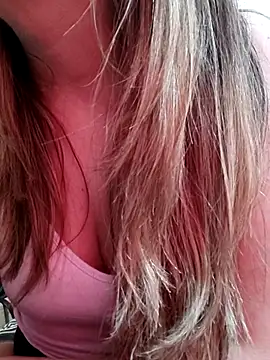 Snapshot of miel02 chatting on March 13, 2026, 1:38 pm miel02 online show from March 13, 2026, 1:38 pm