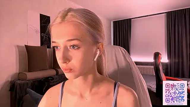 TaliCaan online show from March 5, 2026, 11:07 am