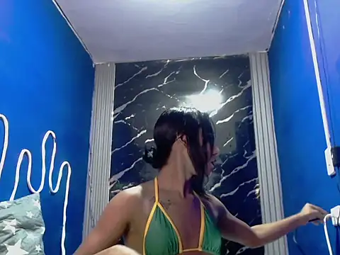 Valentina hot online show from April 26, 2026, 3:48 am