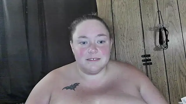 Snapshot of ladylynn13 chatting on July 1, 2026, 7:36 pm ladylynn13 online show from July 1, 2026, 7:36 pm