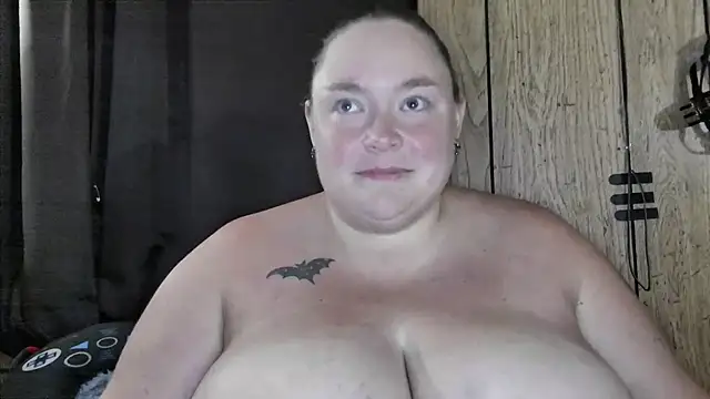 Snapshot of ladylynn13 chatting on July 17, 2026, 8:06 pm ladylynn13 online show from July 17, 2026, 8:06 pm