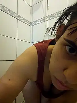 Julyzinha24 online show from February 8, 2026, 2:42 am