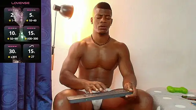 Snapshot of Lebron_black_ chatting on June 14, 2026, 10:22 pm Lebron black online show from June 14, 2026, 10:22 pm