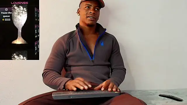 Snapshot of Lebron_black_ chatting on July 8, 2026, 2:18 pm Lebron black online show from July 8, 2026, 2:18 pm