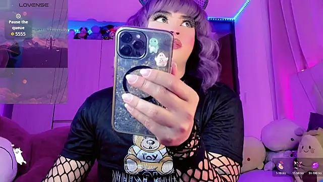 Danna xz online show from February 12, 2026, 7:35 pm