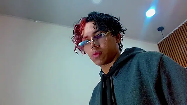 DaviidBuckx  online show from April 7, 2026, 2:24 am