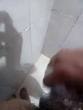 papi23l online show from April 15, 2026, 4:18 am