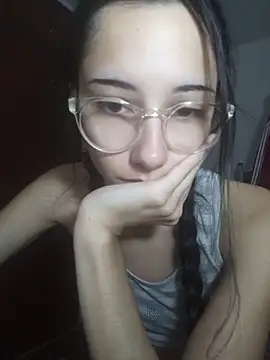 isaaabelaaa online show from March 26, 2026, 11:19 am