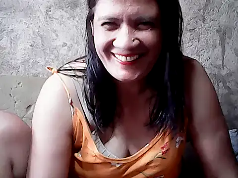 Snapshot of Wildhot_Mommy chatting on March 2, 2026, 2:34 am Wildhot Mommy online show from March 2, 2026, 2:34 am