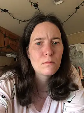 Snapshot of JMT42 chatting on February 14, 2026, 7:36 pm JMT42 online show from February 14, 2026, 7:36 pm