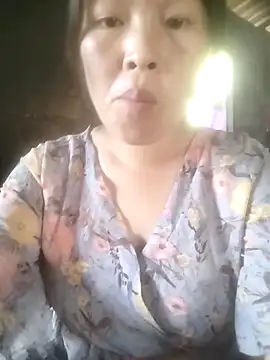 Yang-my- online show from May 14, 2026, 4:31 am