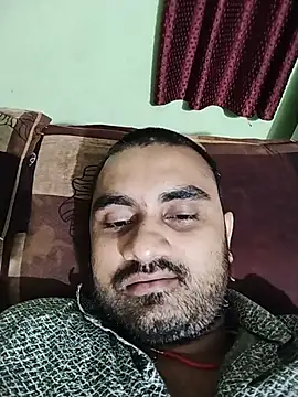 Snapshot of loyalboy_0052 chatting on August 9, 2026, 9:32 pm loyalboy 0052 online show from August 9, 2026, 9:32 pm
