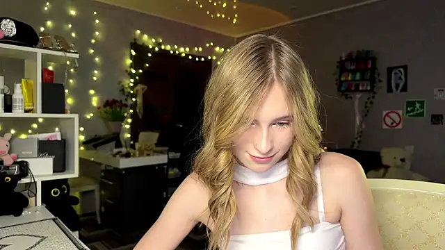 amily sunray online show from March 25, 2026, 3:11 pm