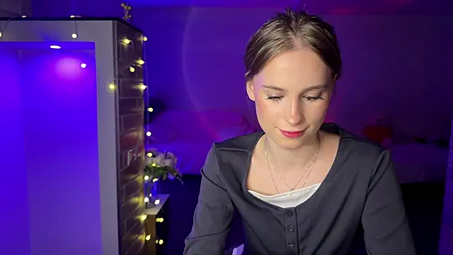 Snapshot of amily_sunray chatting on June 27, 2026, 5:08 pm amily sunray online show from June 27, 2026, 5:08 pm