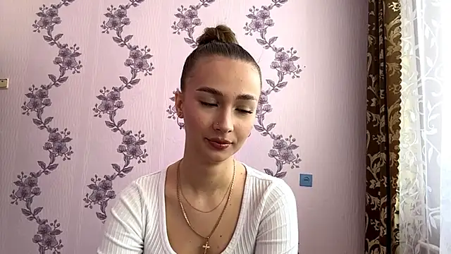 LacieHelaire online show from February 27, 2026, 7:30 am